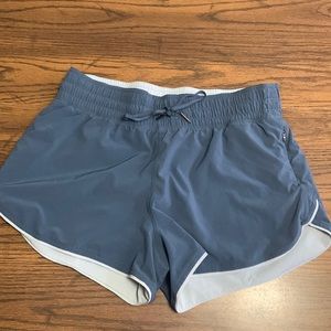Inner Glow High-Rise Short size 8 in Blue 🦋